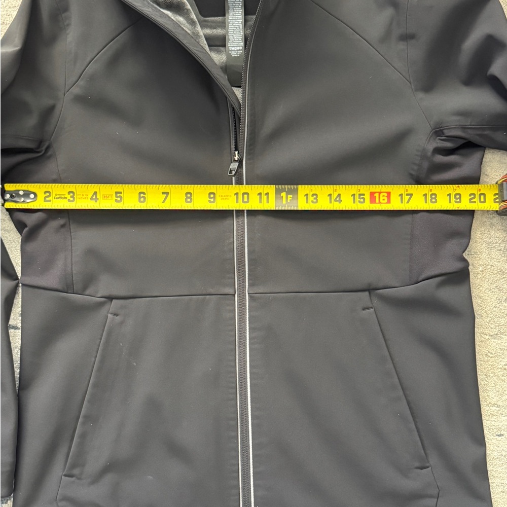 Lululemon Men's Cross Chill Black Performance Jacket - Picture 5 of 6